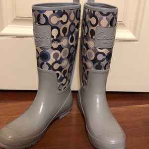 Coach boots size 10.5